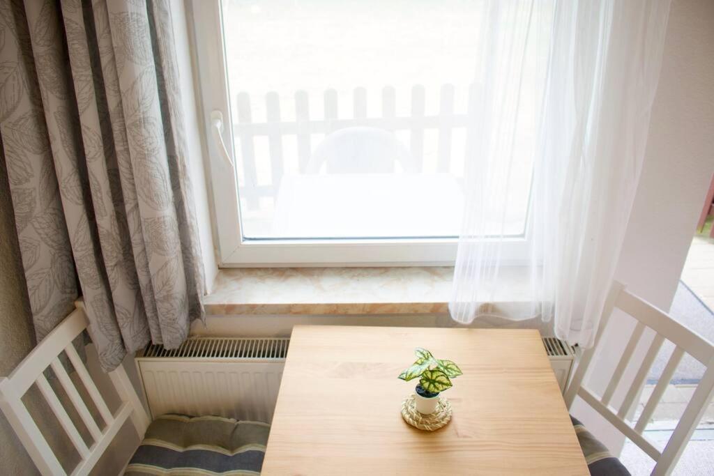 Schoener Gartenbungalow Sellin  Esterno foto