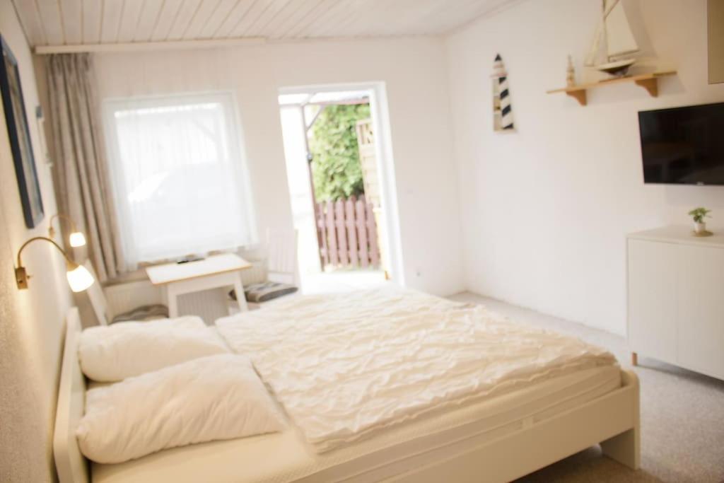 Schoener Gartenbungalow Sellin  Esterno foto