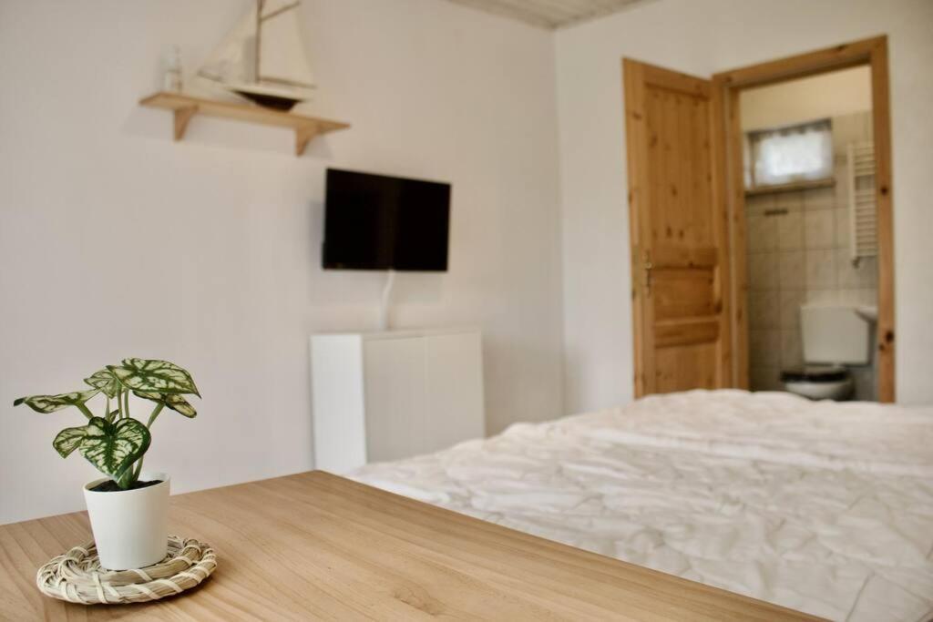Schoener Gartenbungalow Sellin  Esterno foto